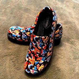 Easy works by easy streets